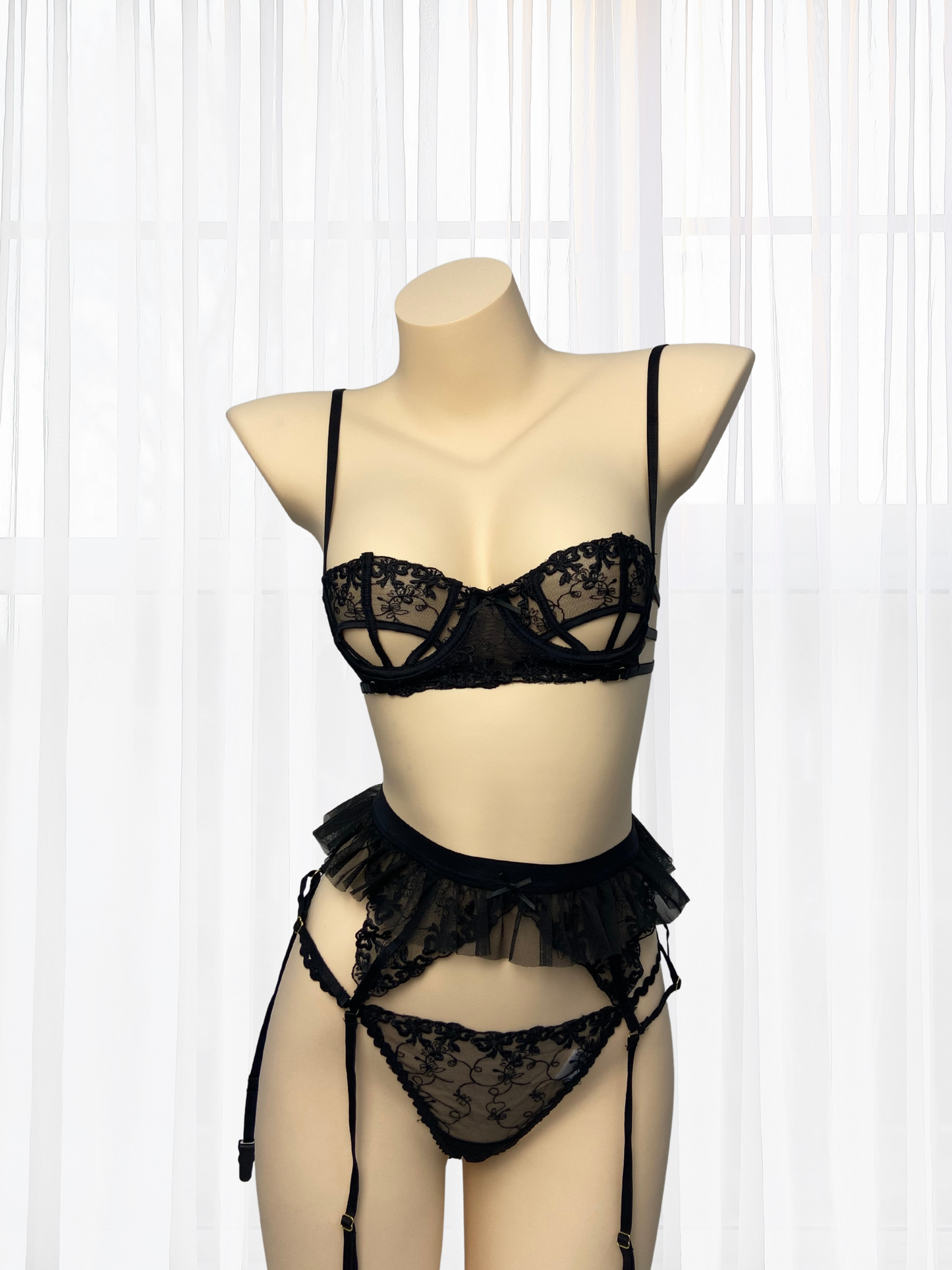 Hannah 3 Piece Lingerie Set - Black