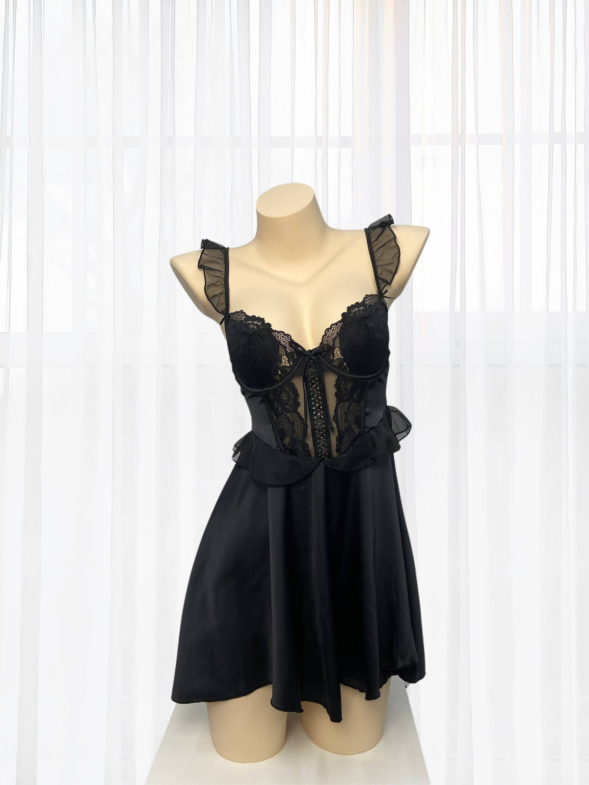 Seraphina Black Lace Chemise - Wonder 18