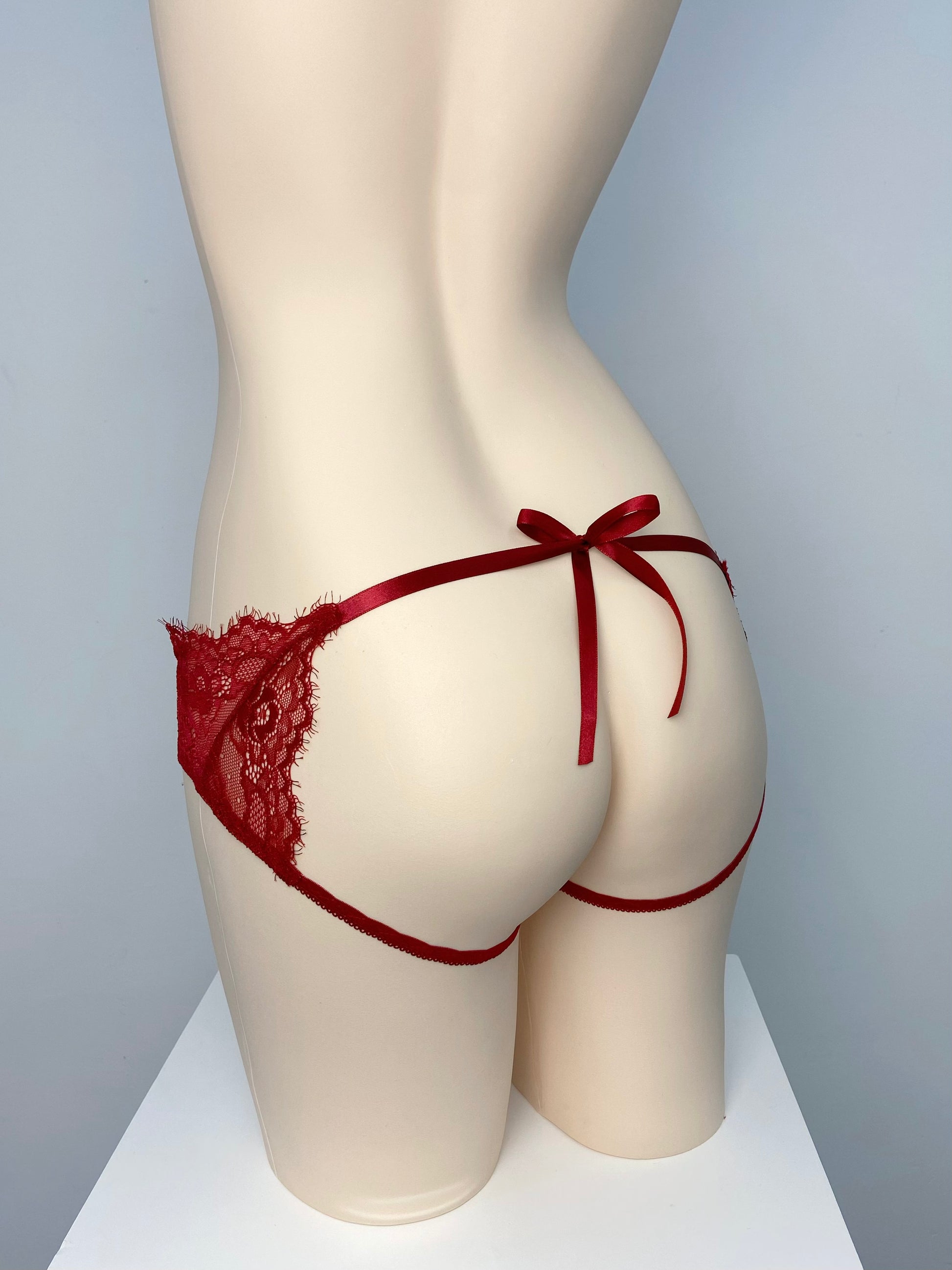 Wonder 18 Rena Red Hot Bottoms