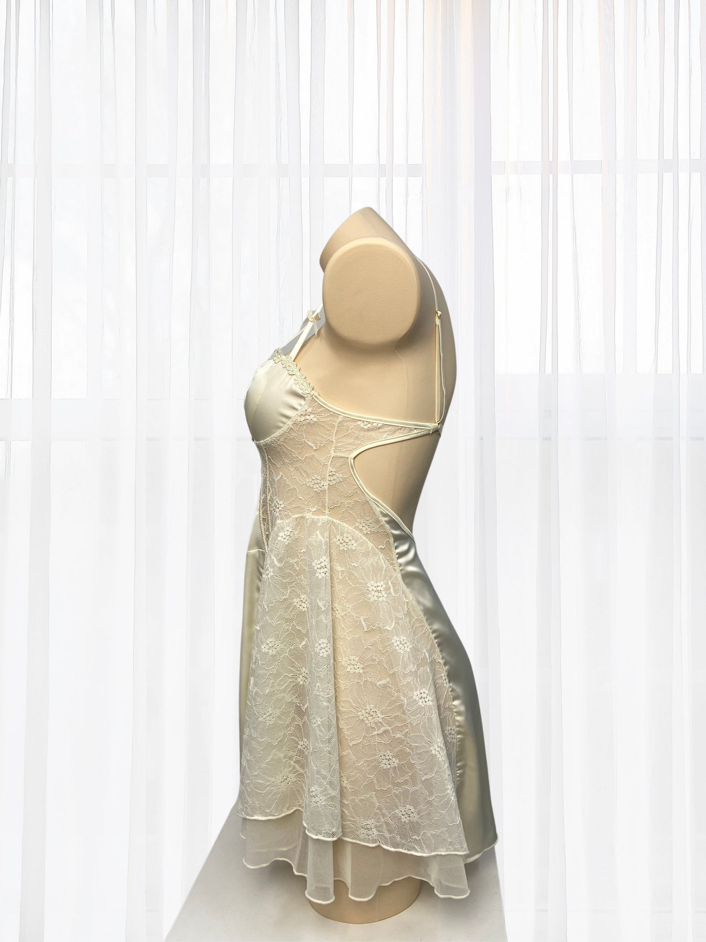 Steffi Beige Lace Chemise - Wonder 18